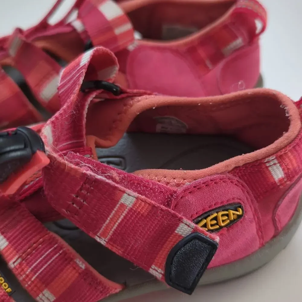 Keen Footwear Kids Strappy Waterproof Newport H2‎ Hydro Sandals Pink Girls US 3